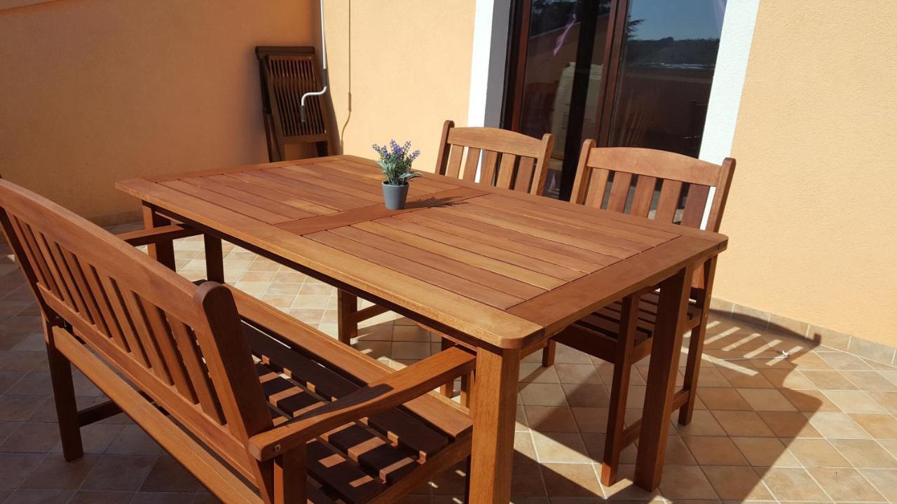 פאז'אנה Apartmani Viktorija מראה חיצוני תמונה