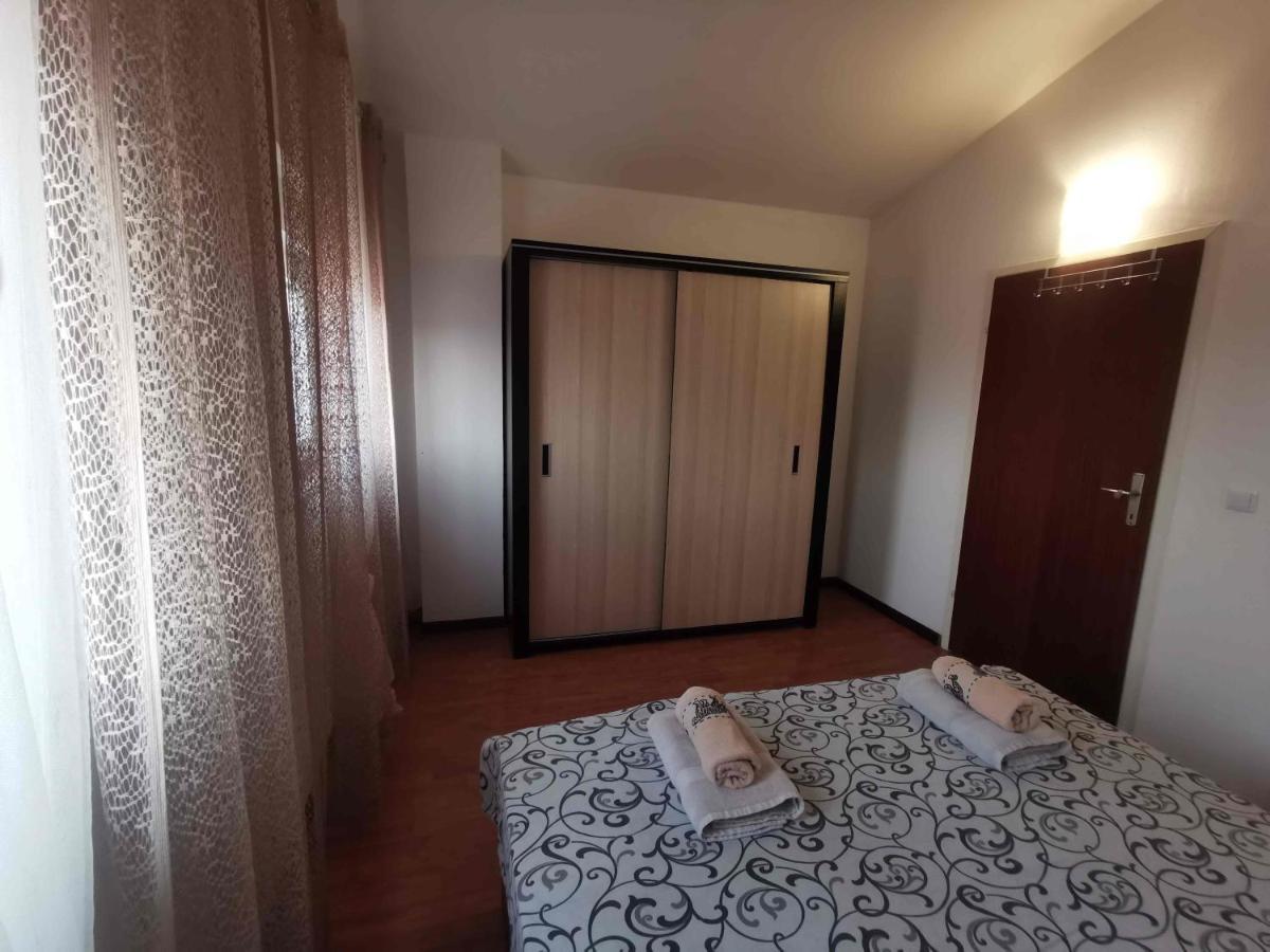 פאז'אנה Apartmani Viktorija מראה חיצוני תמונה