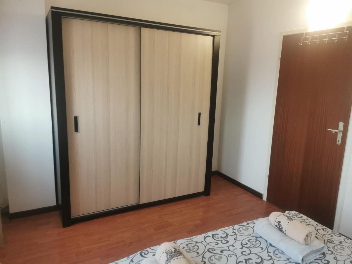 פאז'אנה Apartmani Viktorija מראה חיצוני תמונה
