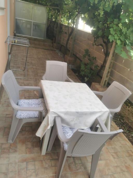 פאז'אנה Apartmani Viktorija מראה חיצוני תמונה