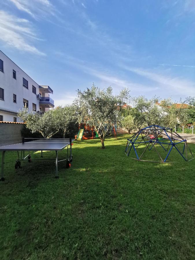 פאז'אנה Apartmani Viktorija מראה חיצוני תמונה