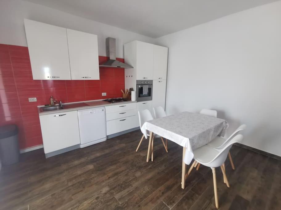פאז'אנה Apartmani Viktorija מראה חיצוני תמונה