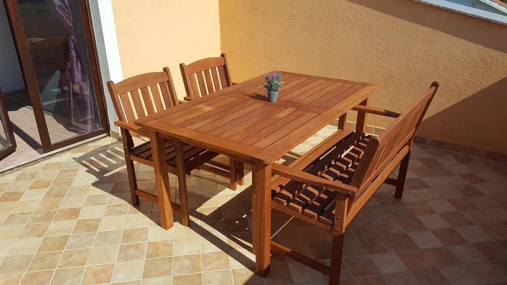 פאז'אנה Apartmani Viktorija מראה חיצוני תמונה